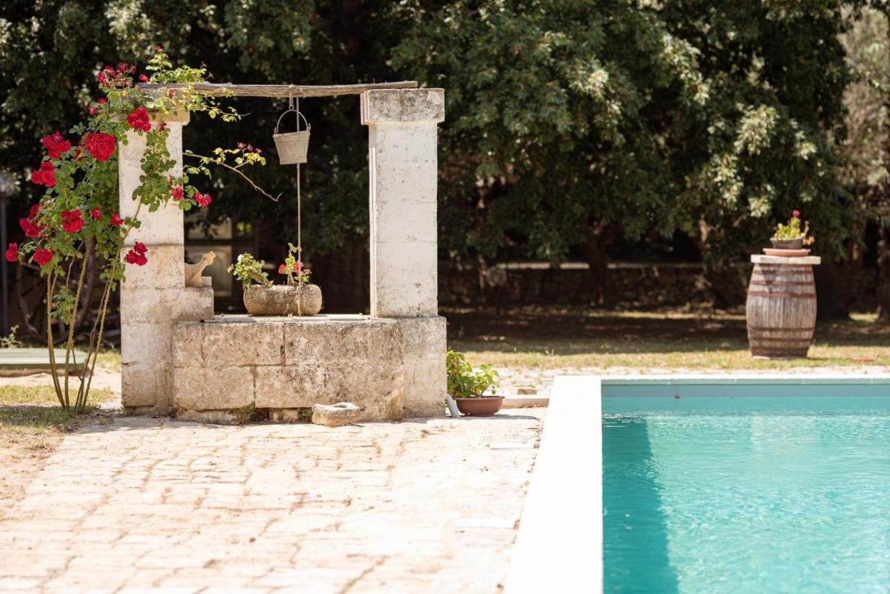 Villa Encantamiento - Dimora Gelsomino - Masseria Storica Nel Cuore Della Puglia Con Piscina Latiano Exterior photo